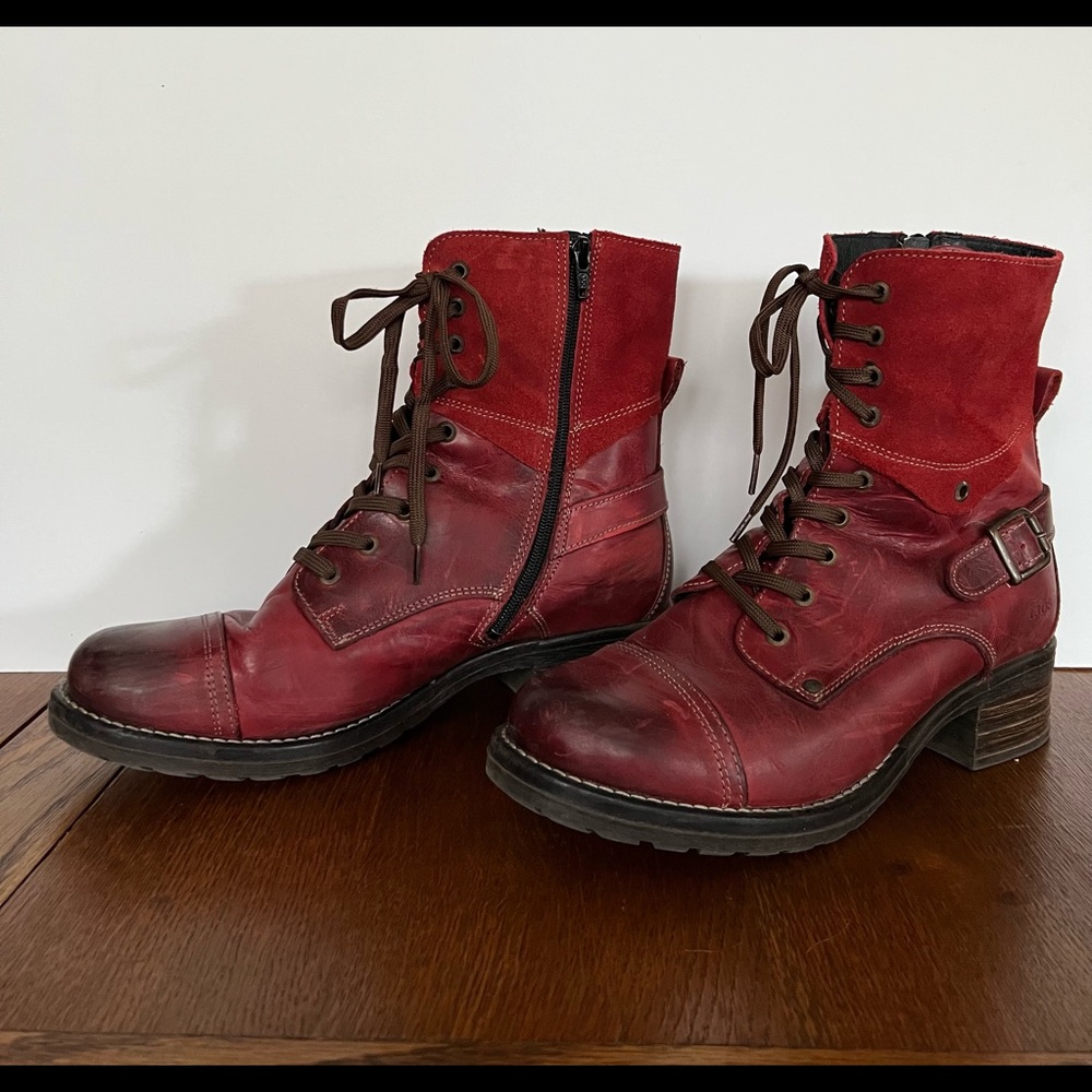 Taos Dark Red Women’s Moto Boot